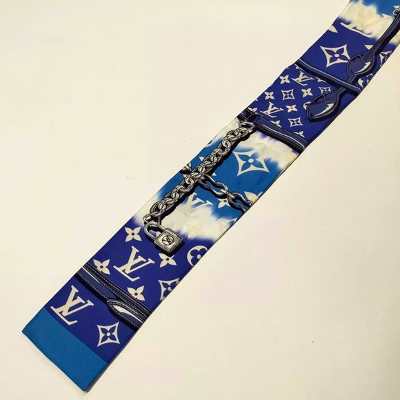 Louis Vuitton Monogram Silk Bandeau Scarf - Picture 8 of 9
